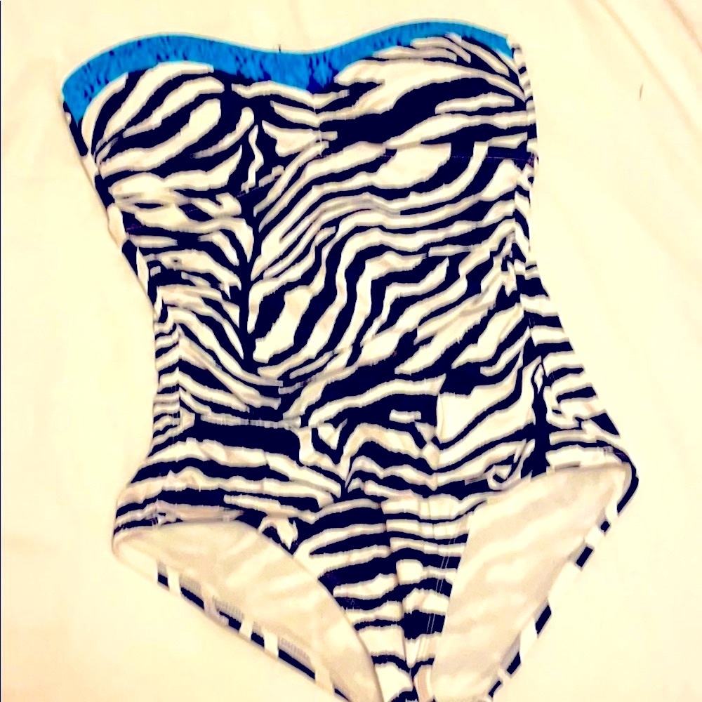 Tommy Bahama one piece swimsuit Size 9